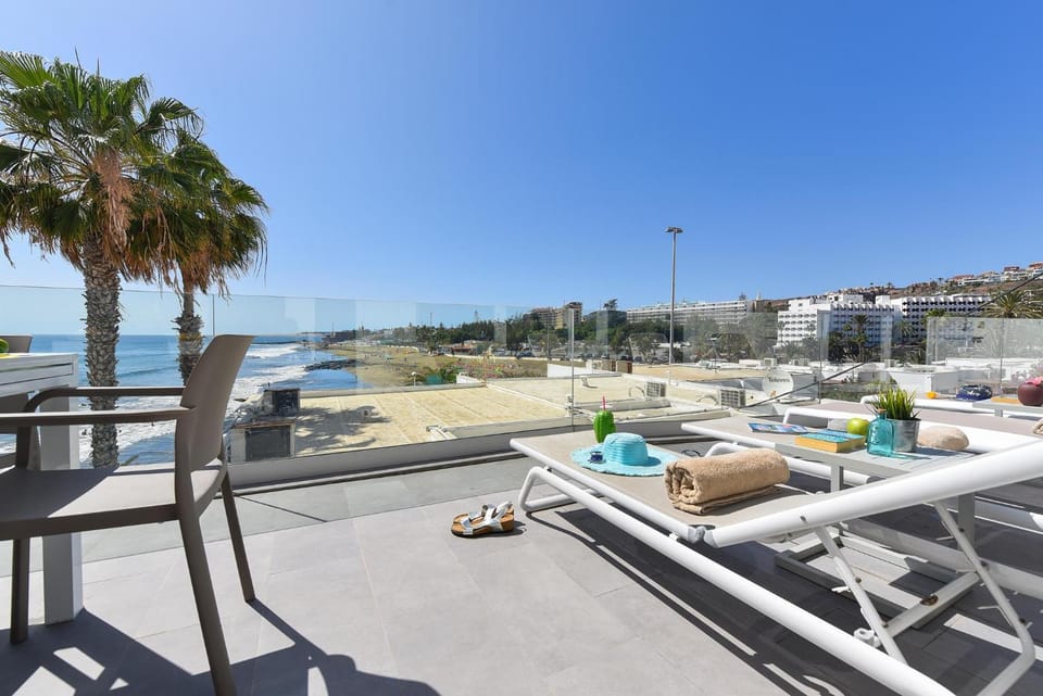 Solarium, Balcony/Terrace, Beach, Sea view