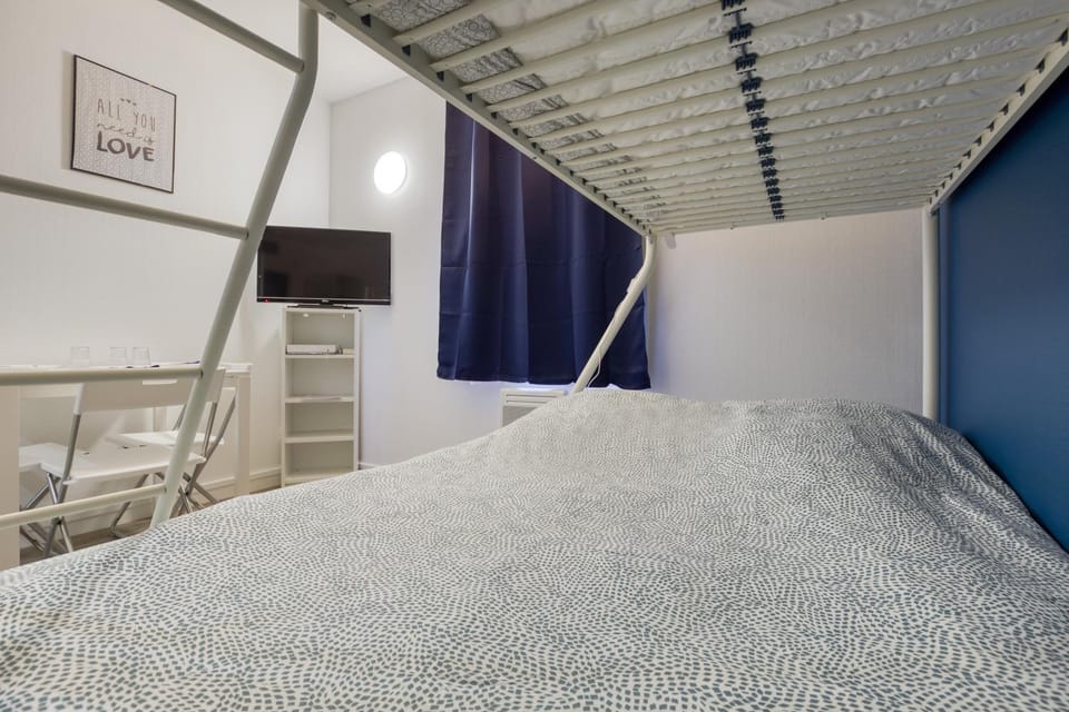 TV and multimedia, Bedroom, bunk bed