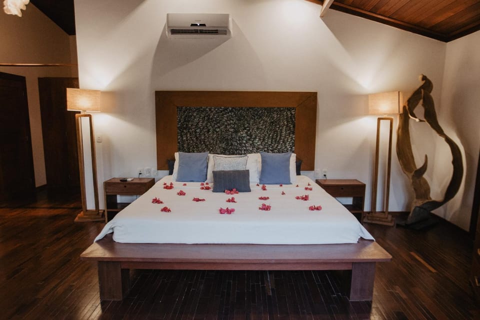 Bed, Decorative detail, Bedroom