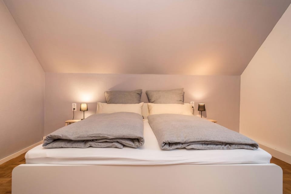 Property building, Living room, Bedroom