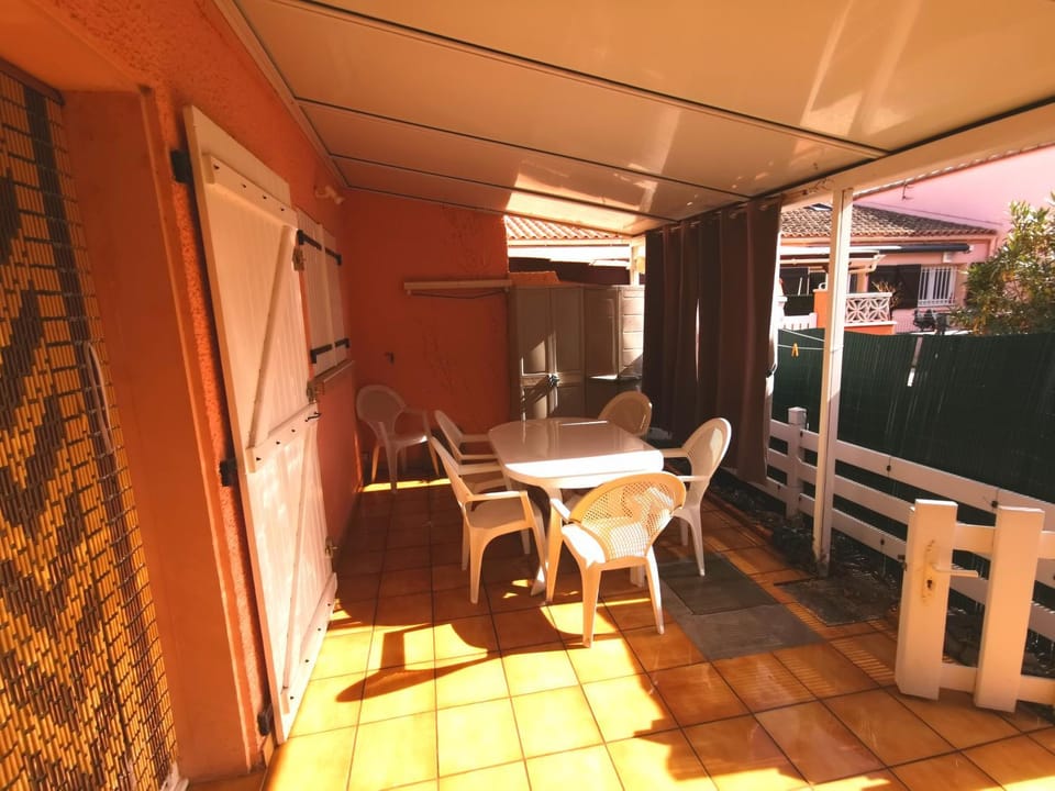 Les Lavandines -Coquette Maison de Vacances - 400 m de la plage - Grande Terrasse - 2 chambres - 2 salles de bain - Tout confort House in Argeles-sur-Mer