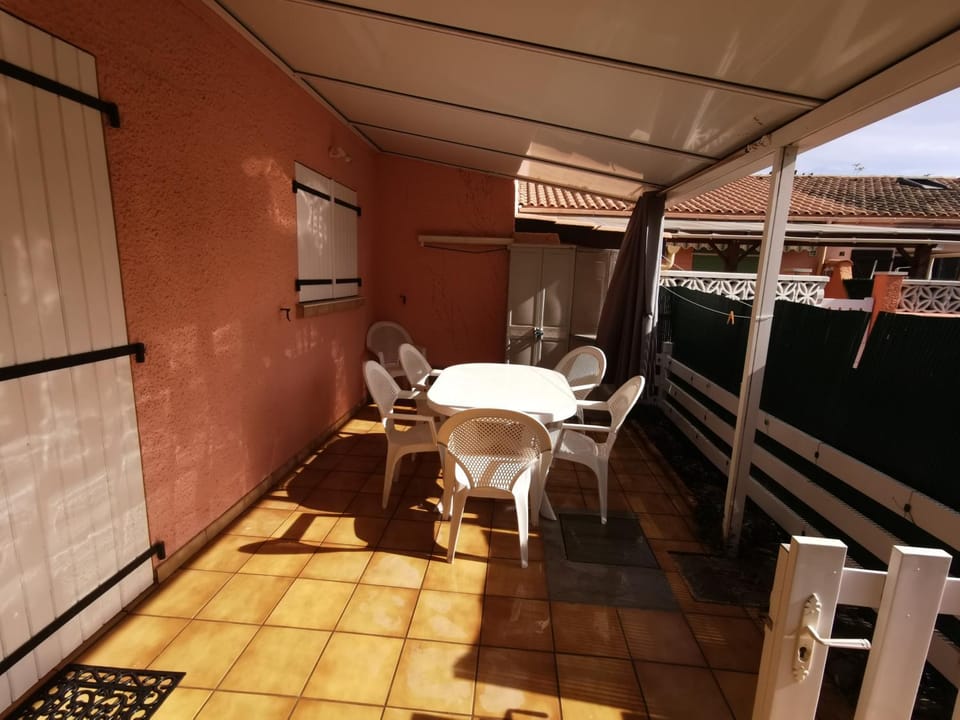 Les Lavandines -Coquette Maison de Vacances - 400 m de la plage - Grande Terrasse - 2 chambres - 2 salles de bain - Tout confort House in Argeles-sur-Mer