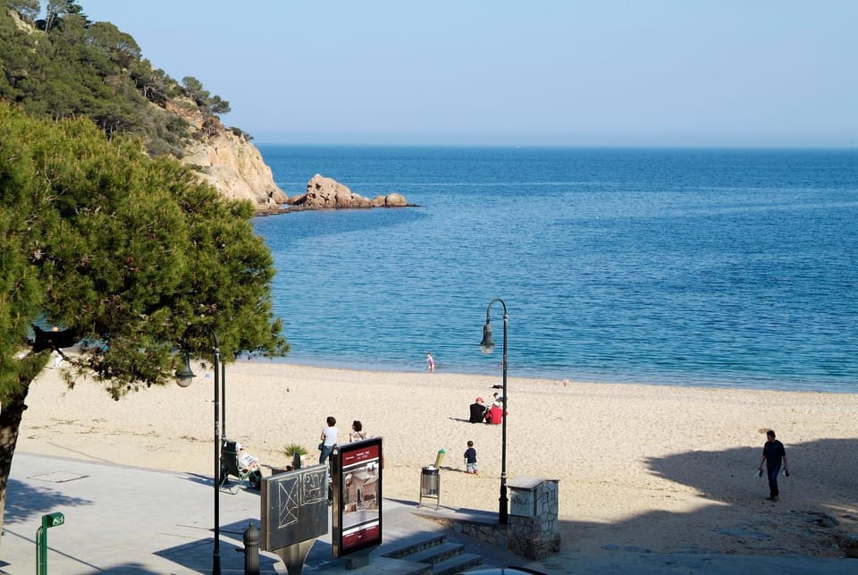 3 Bedroom Duplex, 30m to the beach, Tamariu, Costa Brava Apartment in Tamariu