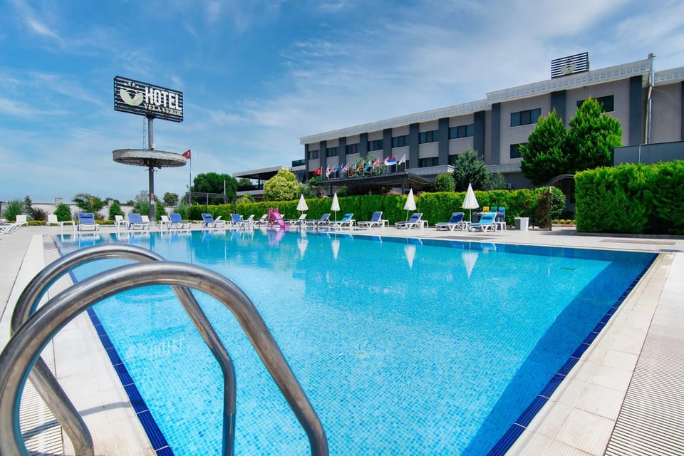 Property building, Swimming pool