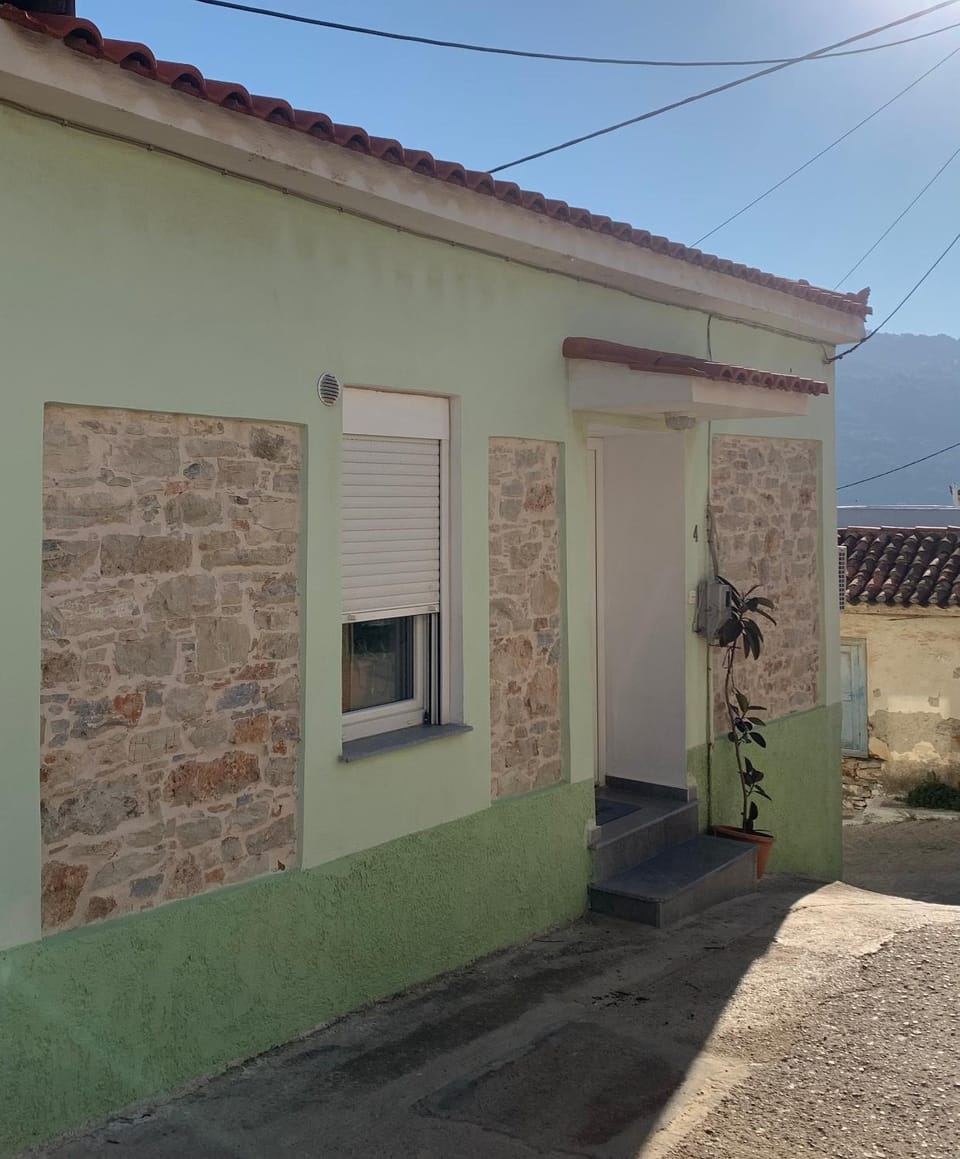 Iras Apartment in Samos, Greece