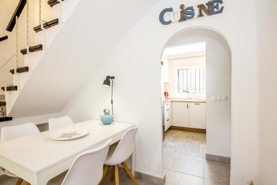 Perfectly located beachside apartment in Elviria Marbella Apartment in Marbella