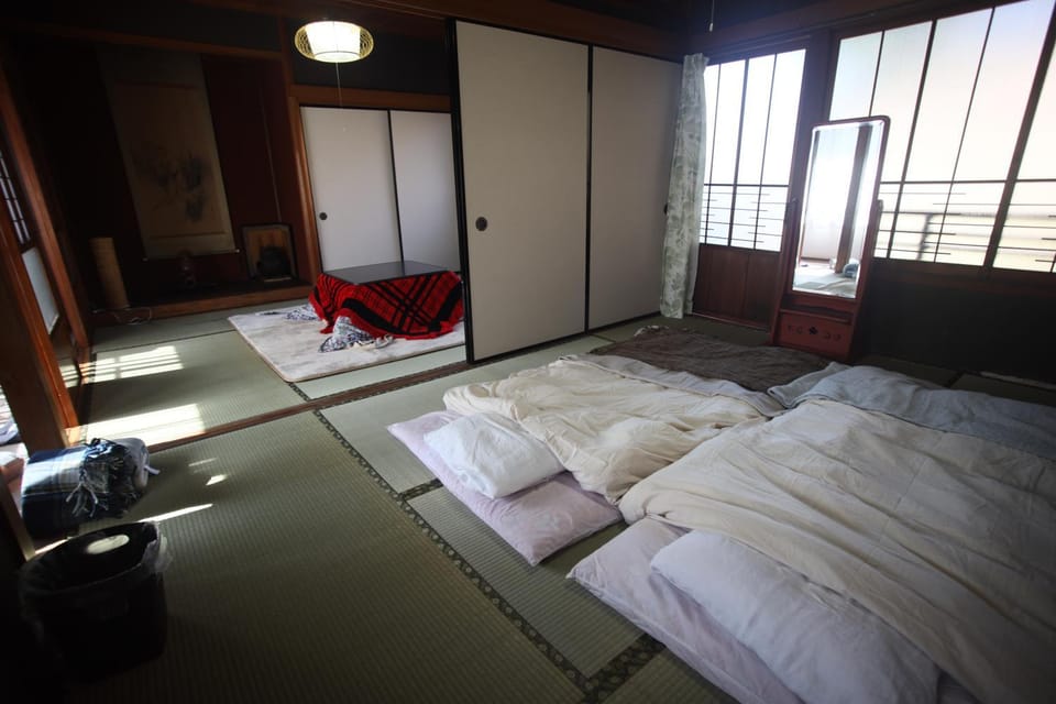 コミュニティカフェ民泊つむぎ Bed and Breakfast in Japan