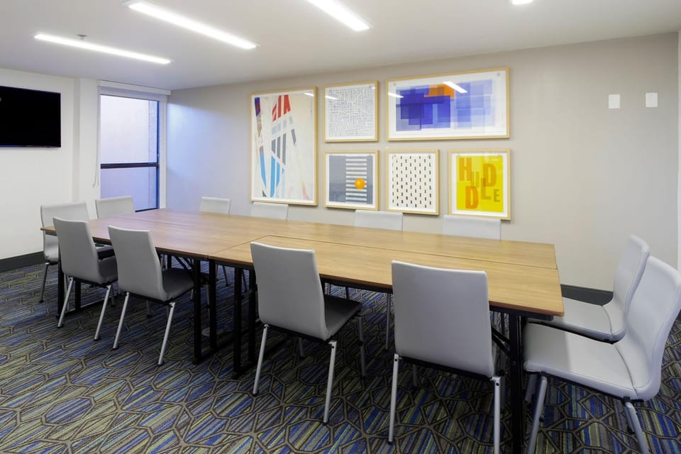 Meeting/conference room