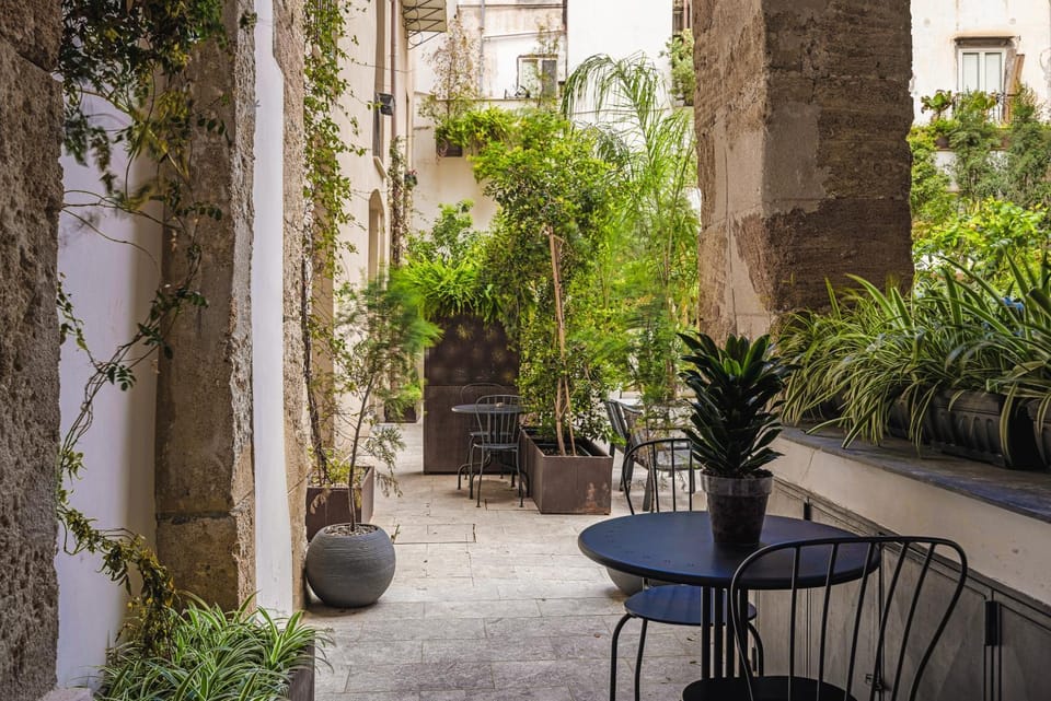 PALAZZO SANTAMARINA Luxury Suite & Spa Bed and Breakfast in Palermo