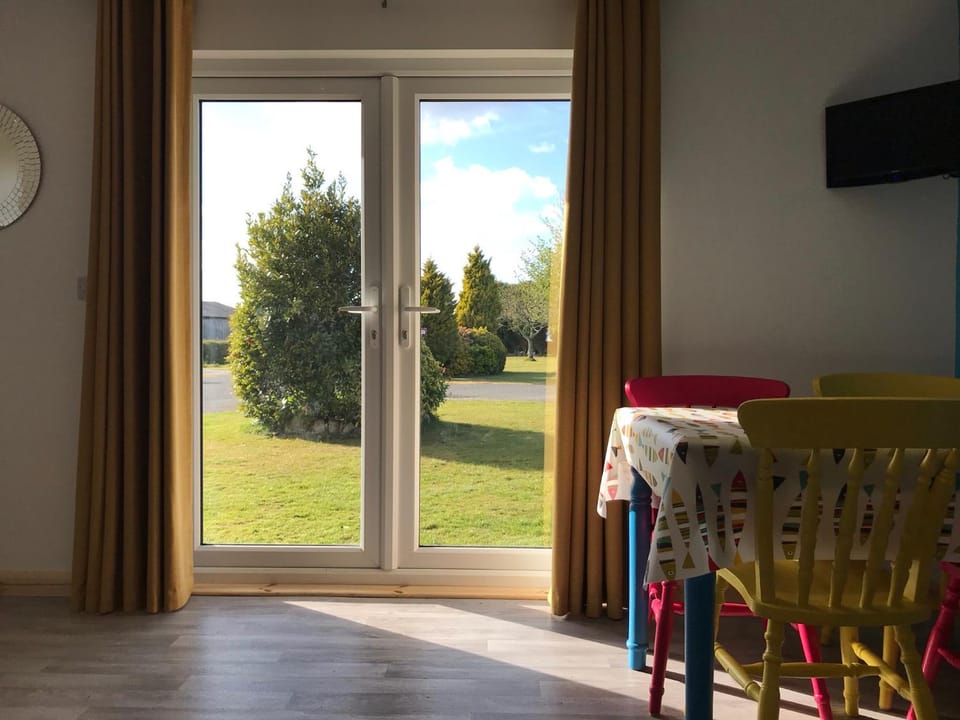 Garden, Dining area, Garden view