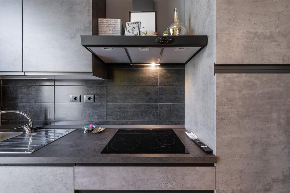 Kitchen or kitchenette, Living room