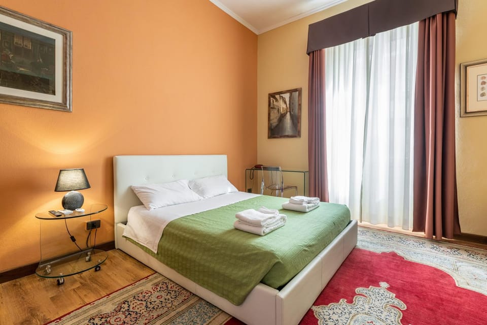 Living room, Bedroom