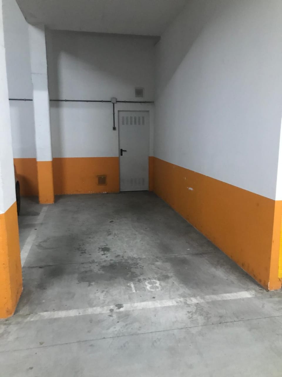 Facade/entrance, Parking