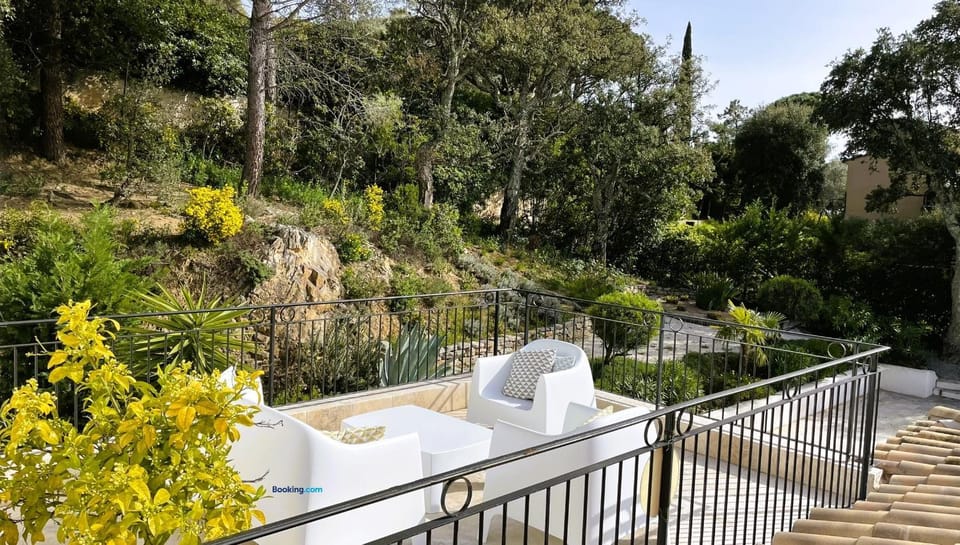 Solarium, Garden view, Pool view, Sea view