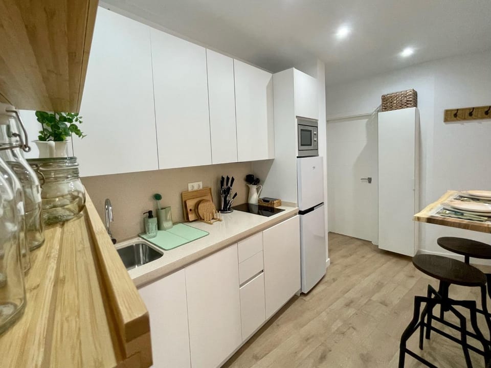Kitchen or kitchenette, Communal kitchen