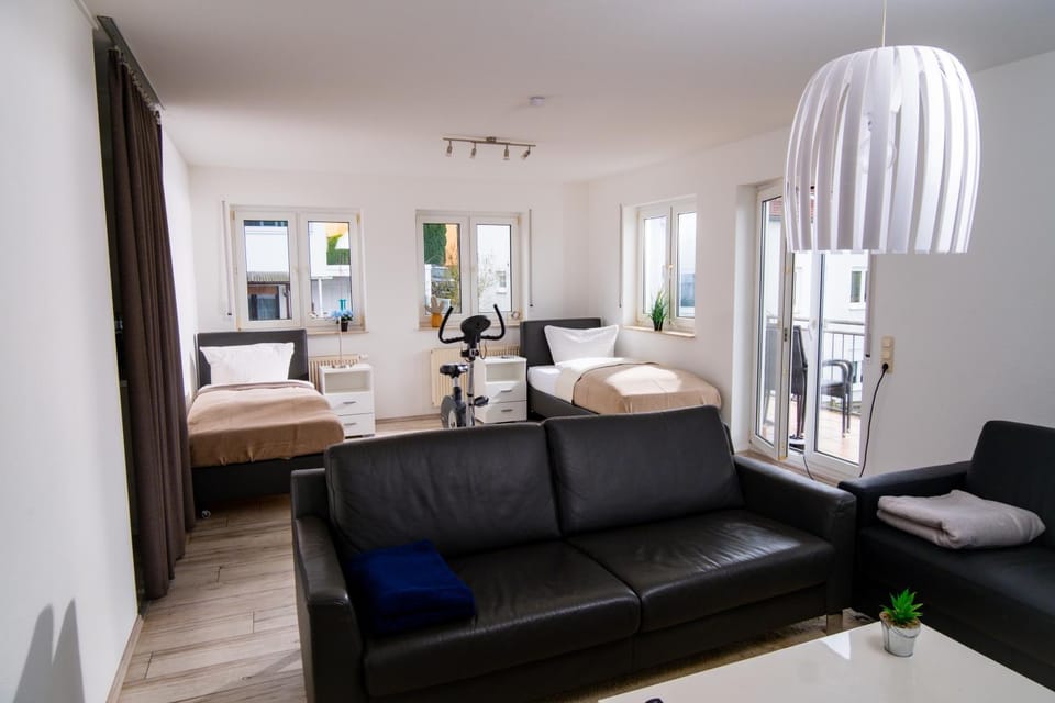Communal lounge/ TV room, Bed, TV and multimedia