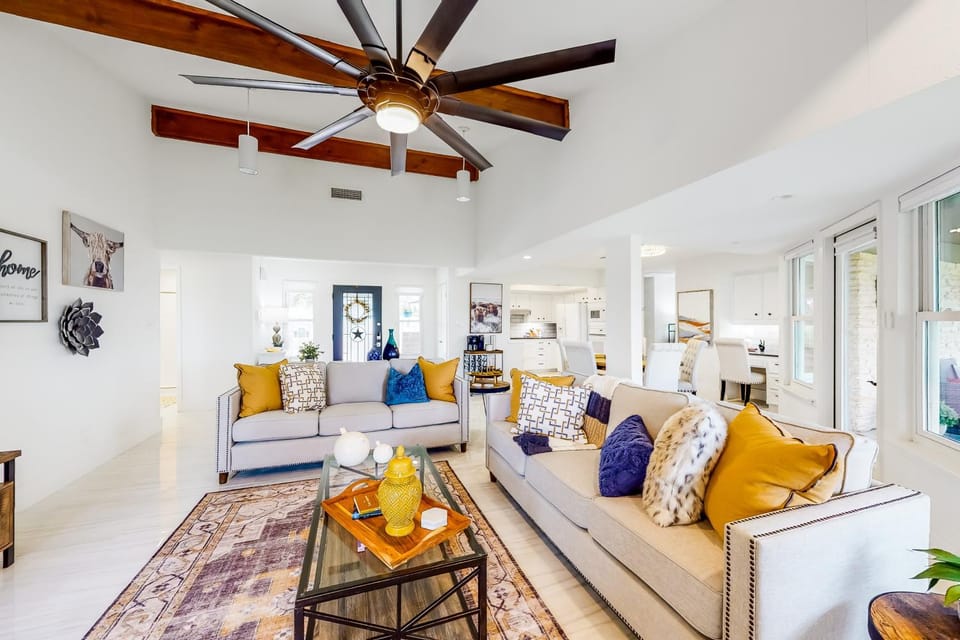 Lago Vista Sunset Villa House in Lago Vista