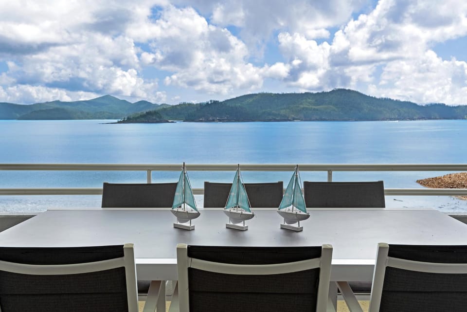 View (from property/room), Balcony/Terrace, Sea view
