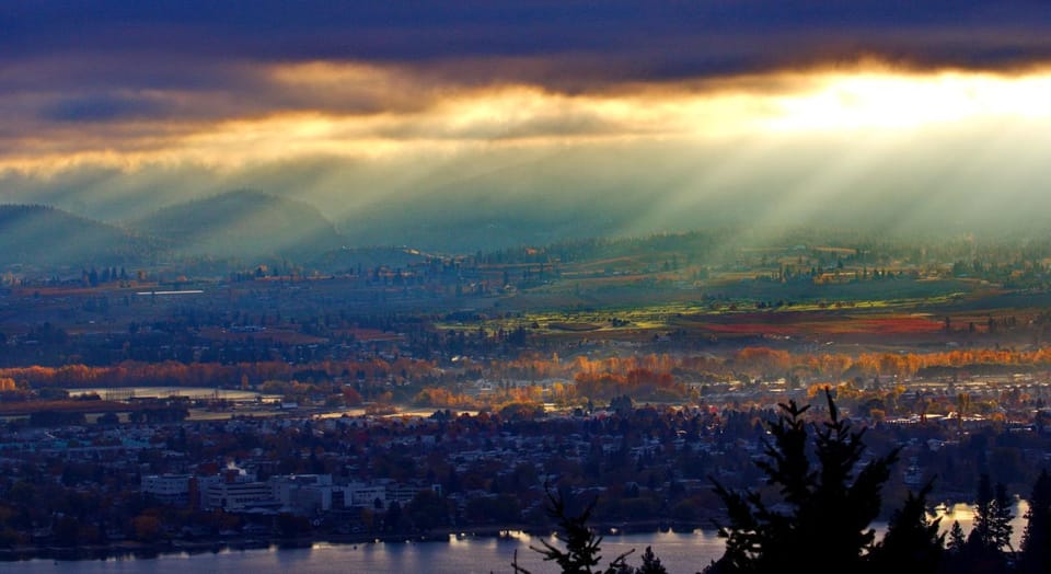 Honeymoon Suite Bed and Breakfast in West Kelowna