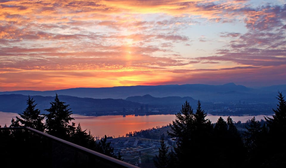 Honeymoon Suite Bed and Breakfast in West Kelowna