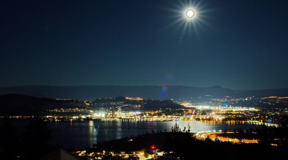 Honeymoon Suite Bed and Breakfast in West Kelowna