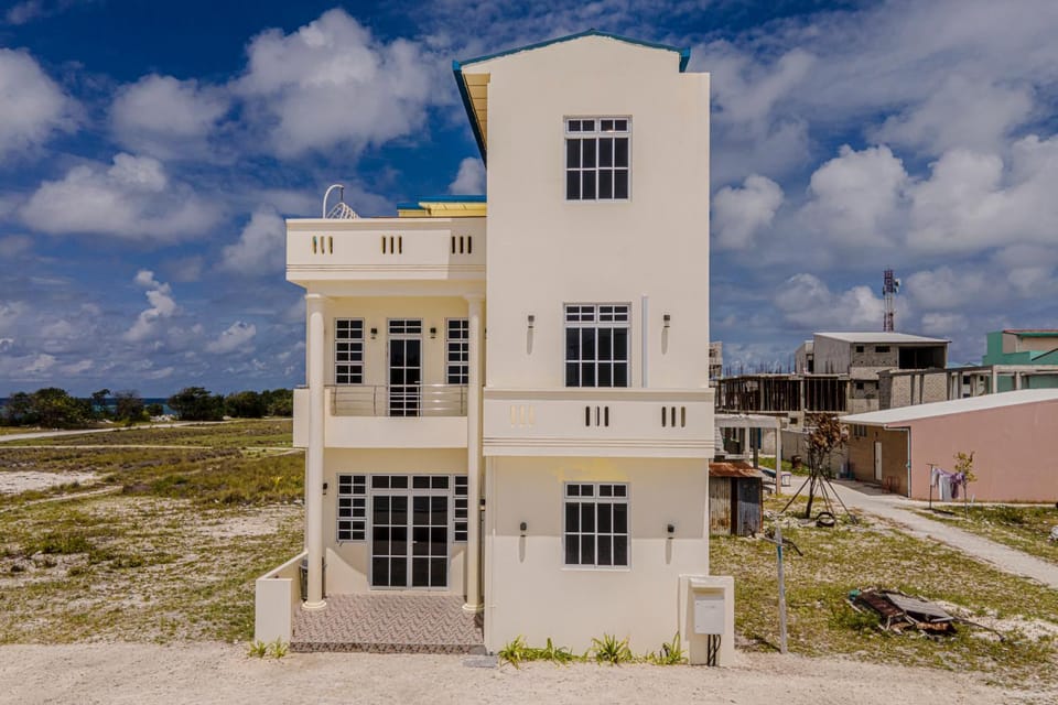 Property building, Day