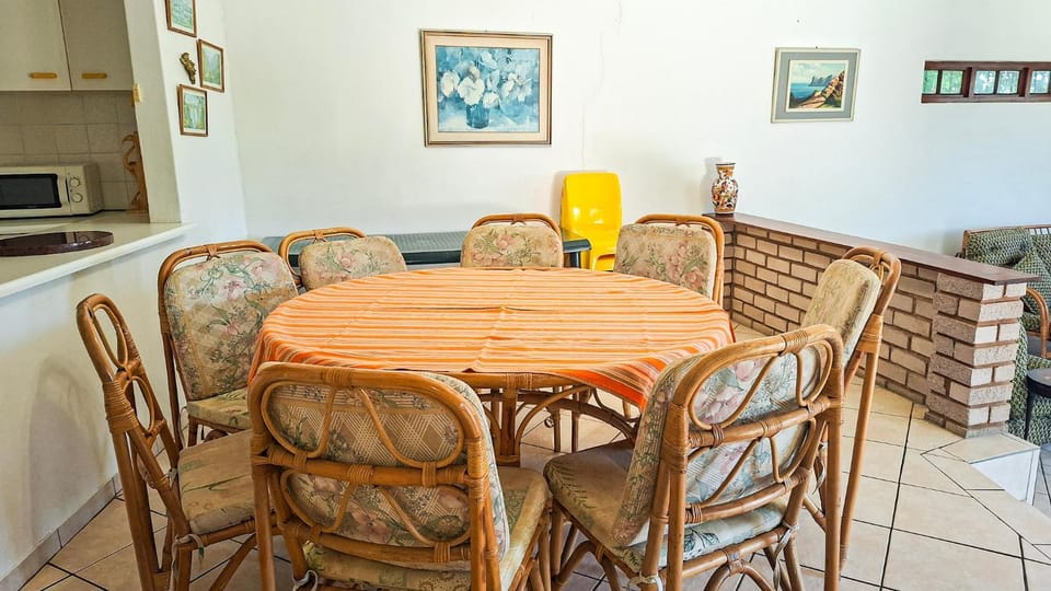 Bali Hai House House in Margate