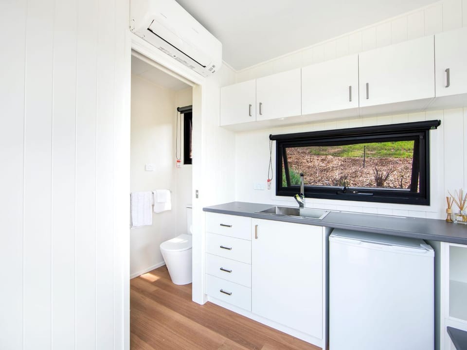 Burroo at Kangaroo Valley I Perfect Views I Outdoor Bath House in Barrengarry