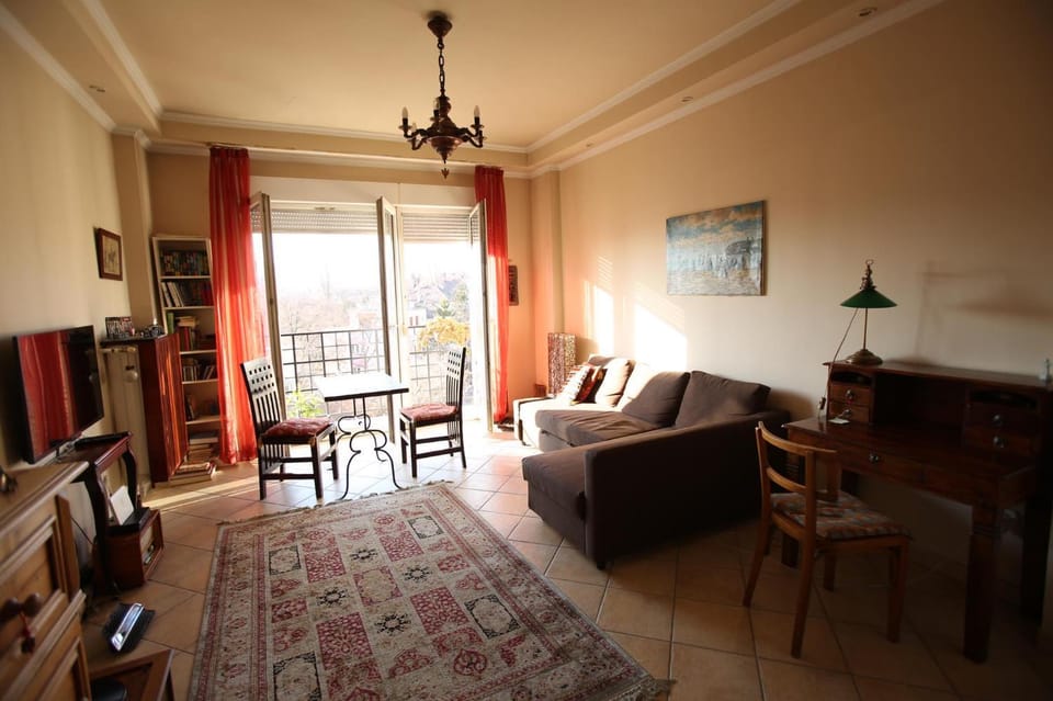 Panoramic Hideaway in Central Buda Apartment in Budapest