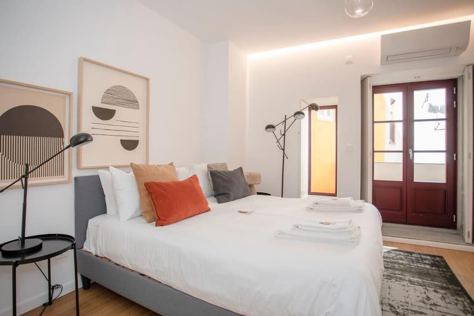 Liiiving in Porto - Ribeira Vintage View Apartment in Porto