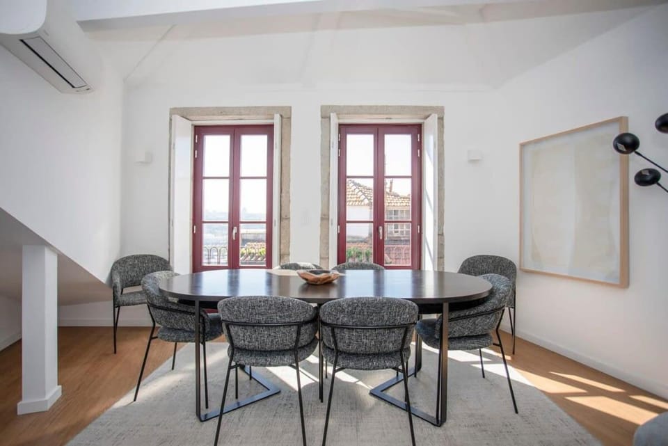 Liiiving in Porto - Ribeira Vintage View Apartment in Porto