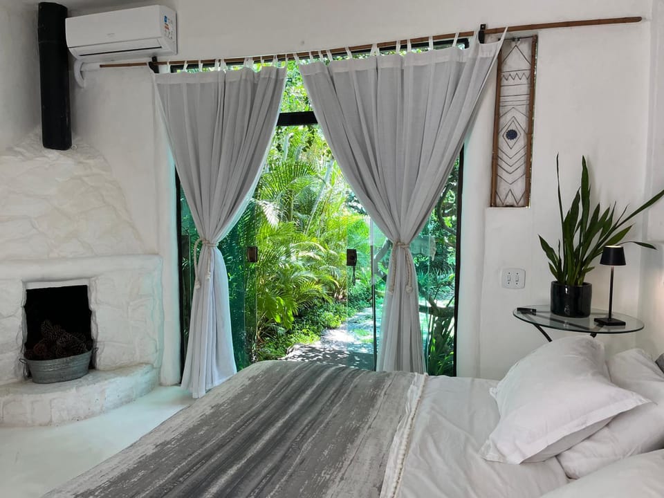 Oca House Bed and Breakfast in Armacao dos Buzios