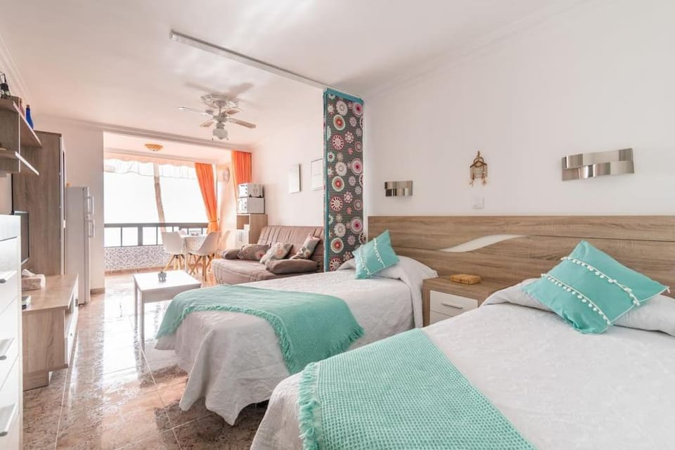 Beautiful apartment on the beachfront Apartment in Patalavaca