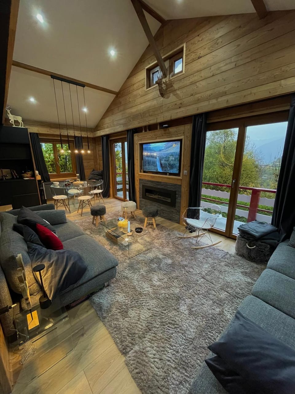 TV and multimedia, Living room, flat iron