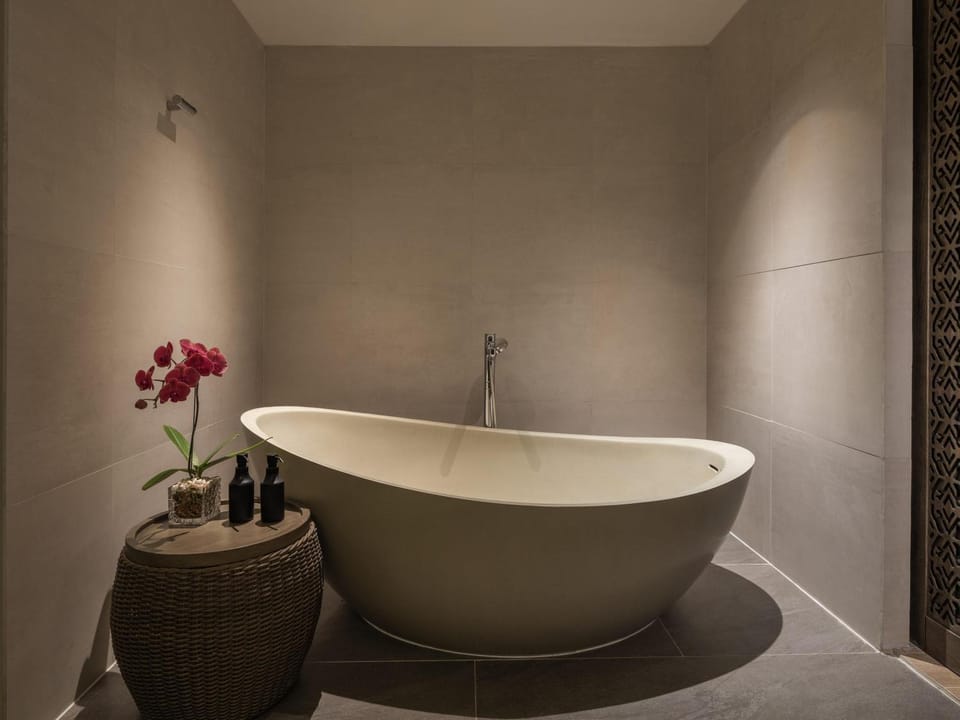 Bathroom, Bath