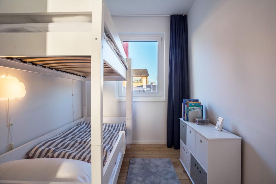 Property building, Living room, Bedroom