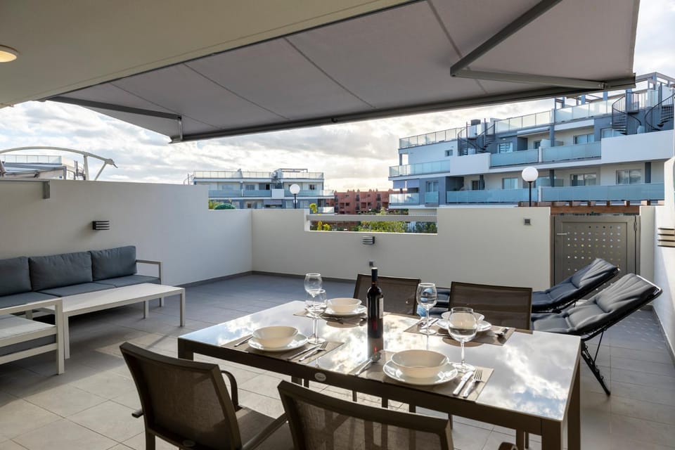 Balcony/Terrace, Dining area