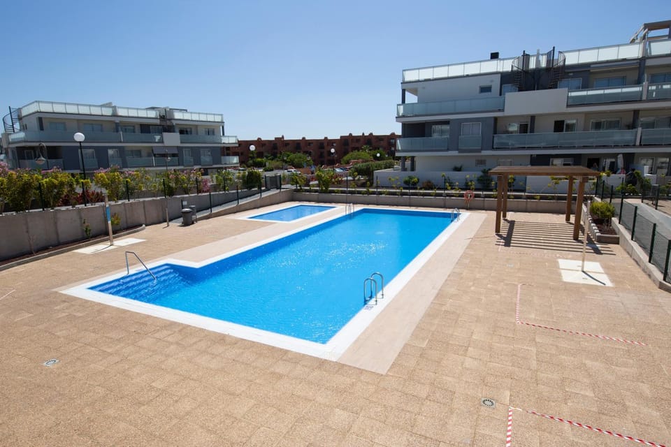 Property building, Pool view, Swimming pool