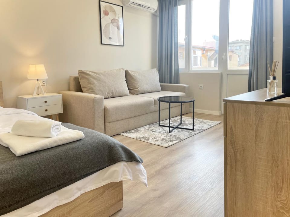 Living room, Bedroom