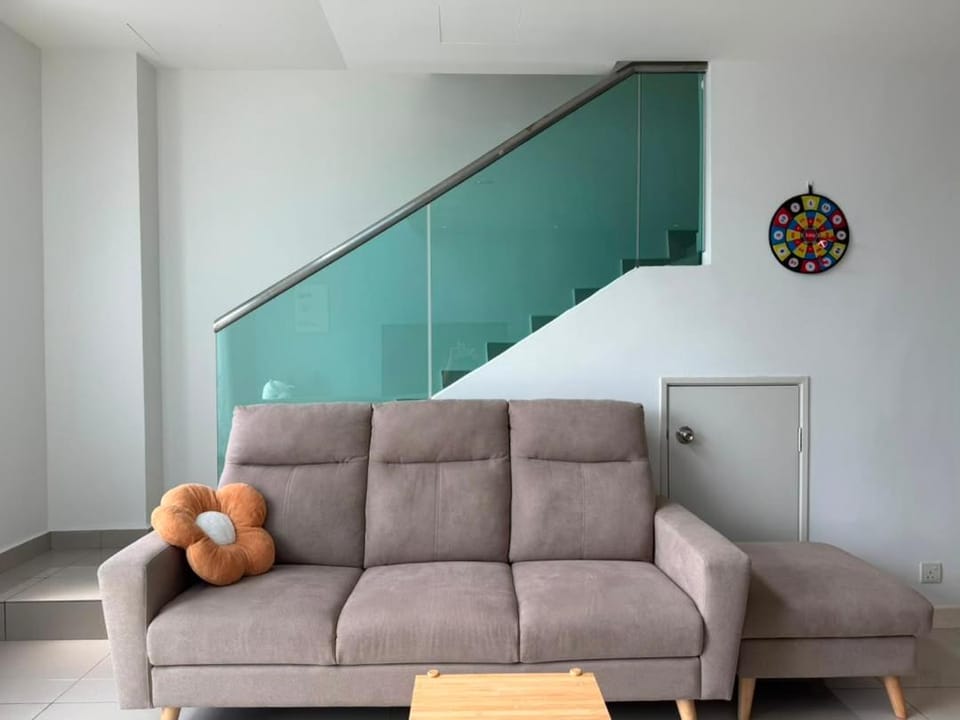 4 to 6 Pax Muji Penthouse Johor Bahru Paradigm UTM Apartment in Johor Bahru