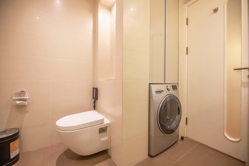 Toilet, Bathroom
