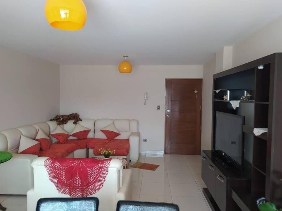 Living room, Photo of the whole room, Seating area, Dining area