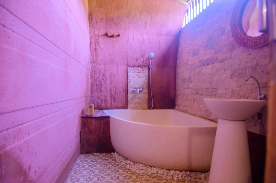 Kubu Kayana Batuan Nature lodge in Sukawati