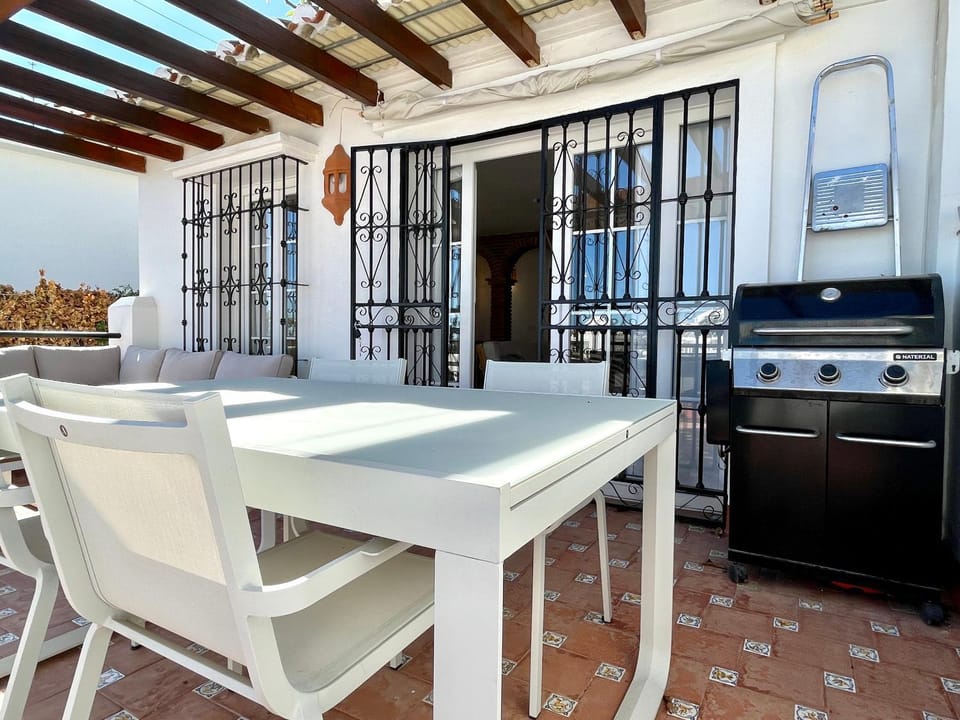 Patio, BBQ facilities, Dining area