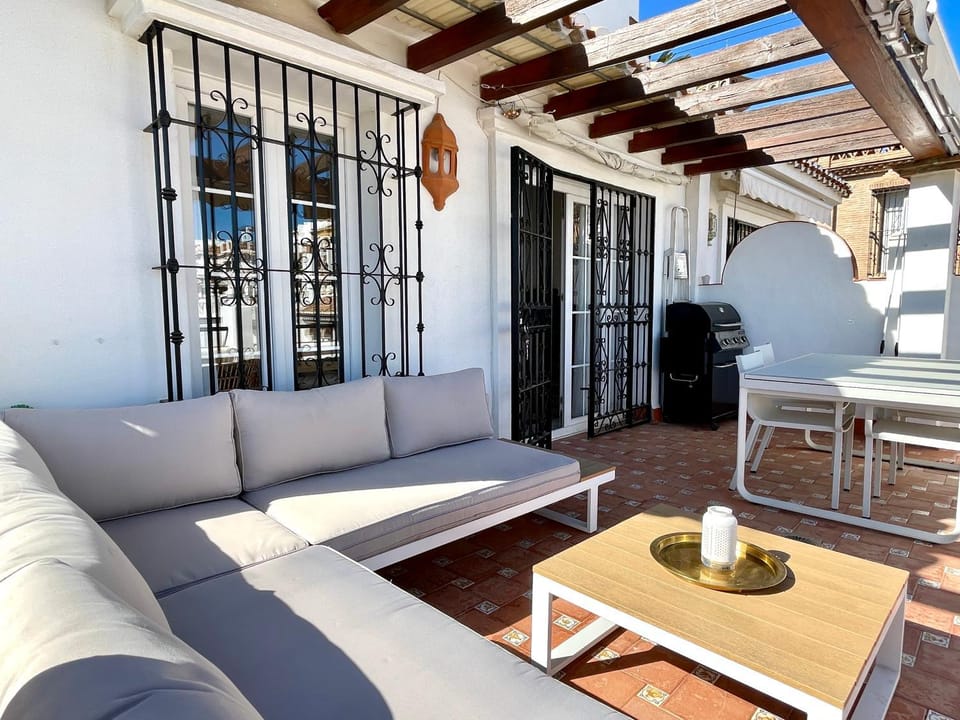 Patio, Balcony/Terrace, Seating area