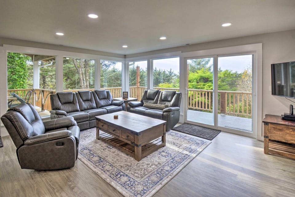 Coastal Washington Getaway Walk to Beach! House in Copalis Beach