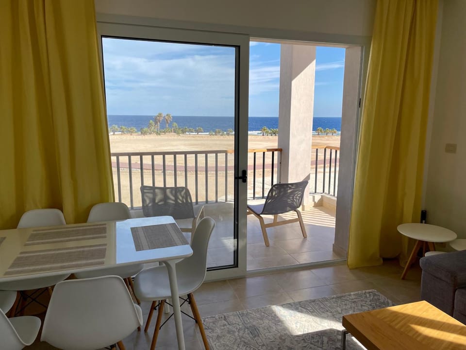 Dining area, Sea view