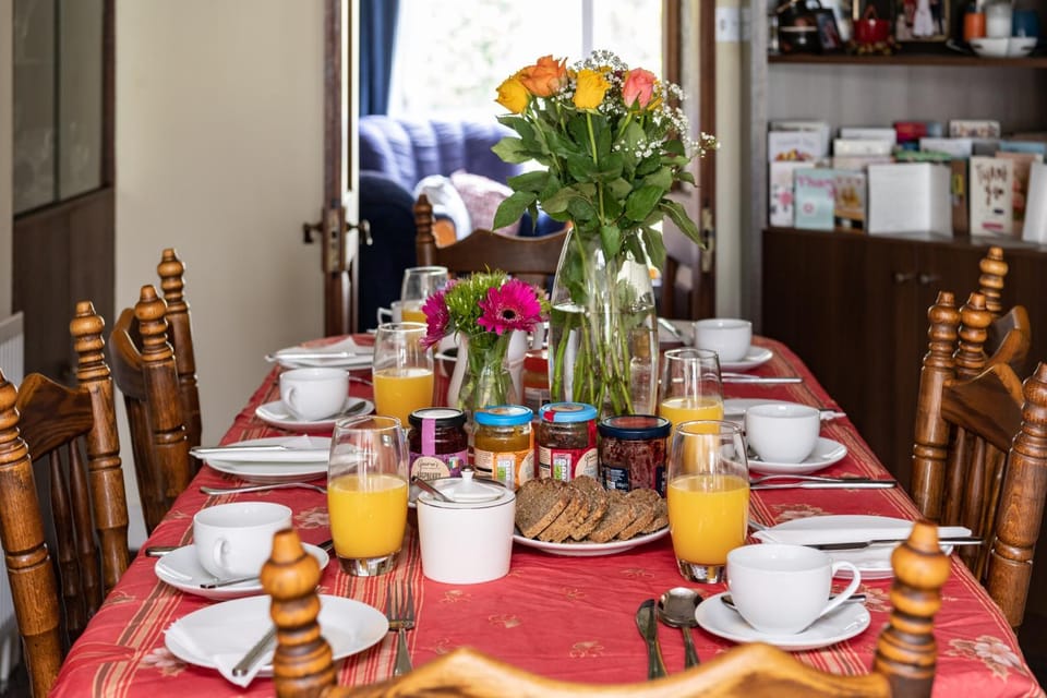 Food and drinks, Food, Breakfast, Continental breakfast, Buffet breakfast, Drinks