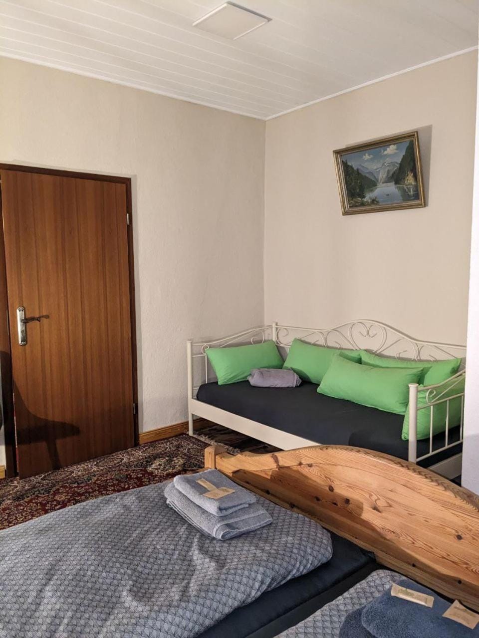 Gasthaus "Zum Goldenen Roß" Bed and Breakfast in Thuringia, Germany