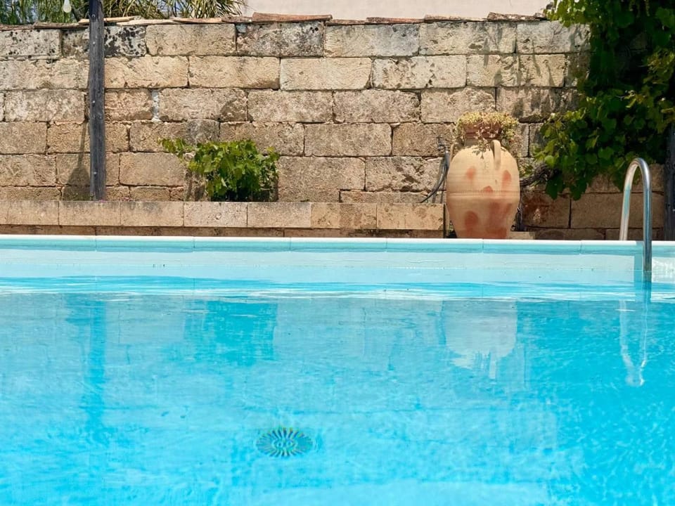 Villa B&B Antiche Macine del Salento - nel cuore del Salento Farm Stay in Apulia